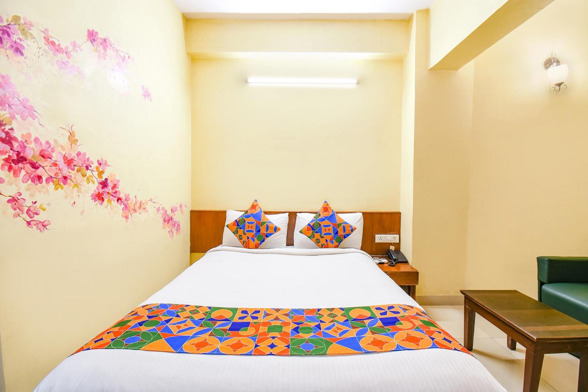 Fabhotel Prime Yash Residency - Nr Lonavala Railway Station Zewnętrze zdjęcie