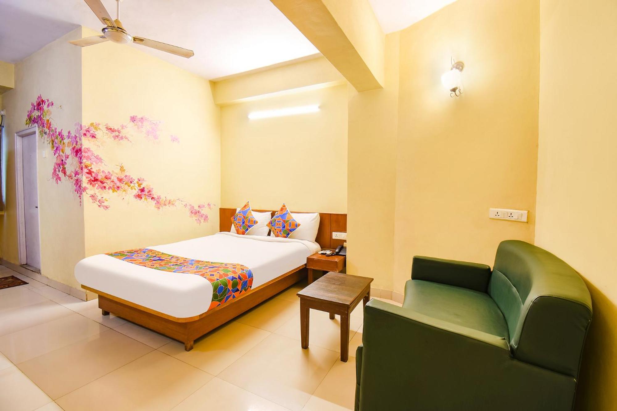 Fabhotel Prime Yash Residency - Nr Lonavala Railway Station Zewnętrze zdjęcie
