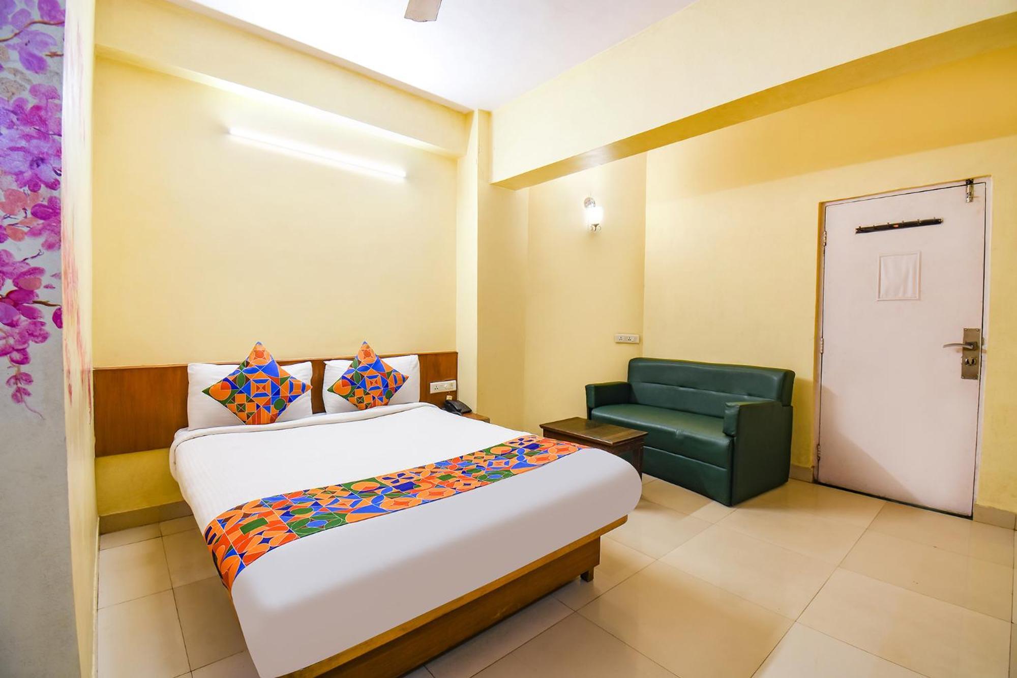 Fabhotel Prime Yash Residency - Nr Lonavala Railway Station Zewnętrze zdjęcie